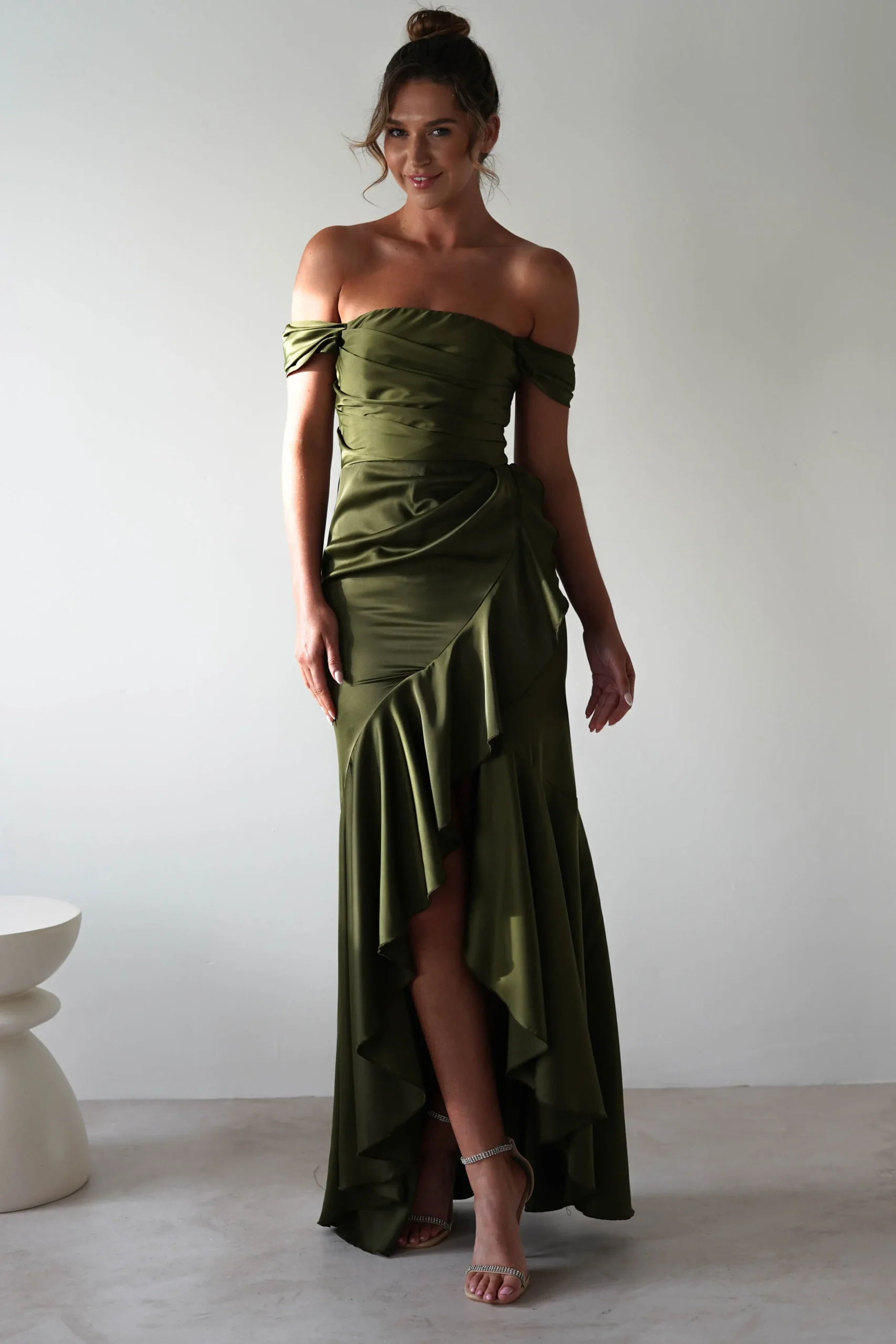 New Amaretta Soft Satin Maxi Dress | Olive Lange Kleider|Maxikleider