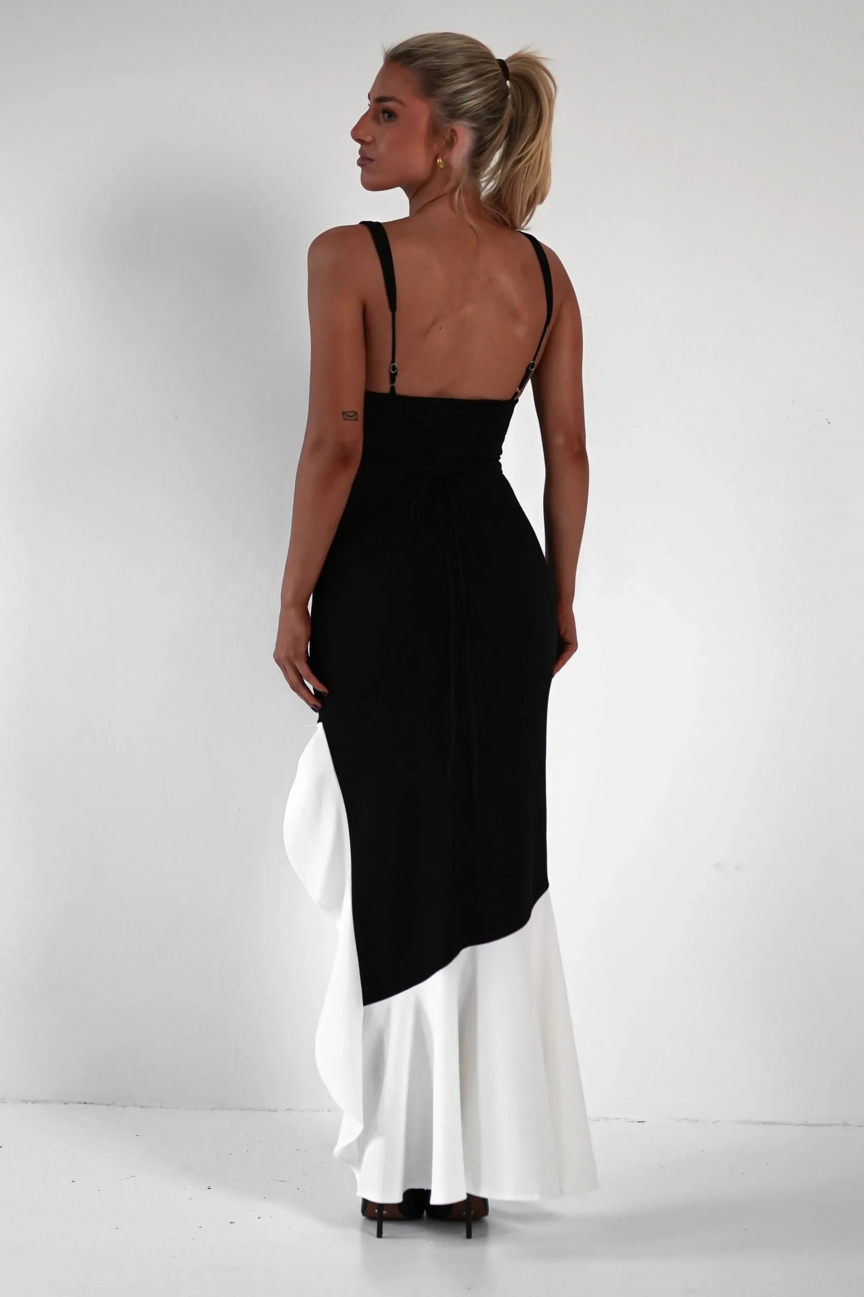 Fashion Amelia Contrast Maxi Dress | Black/White Lange Kleider|Maxikleider