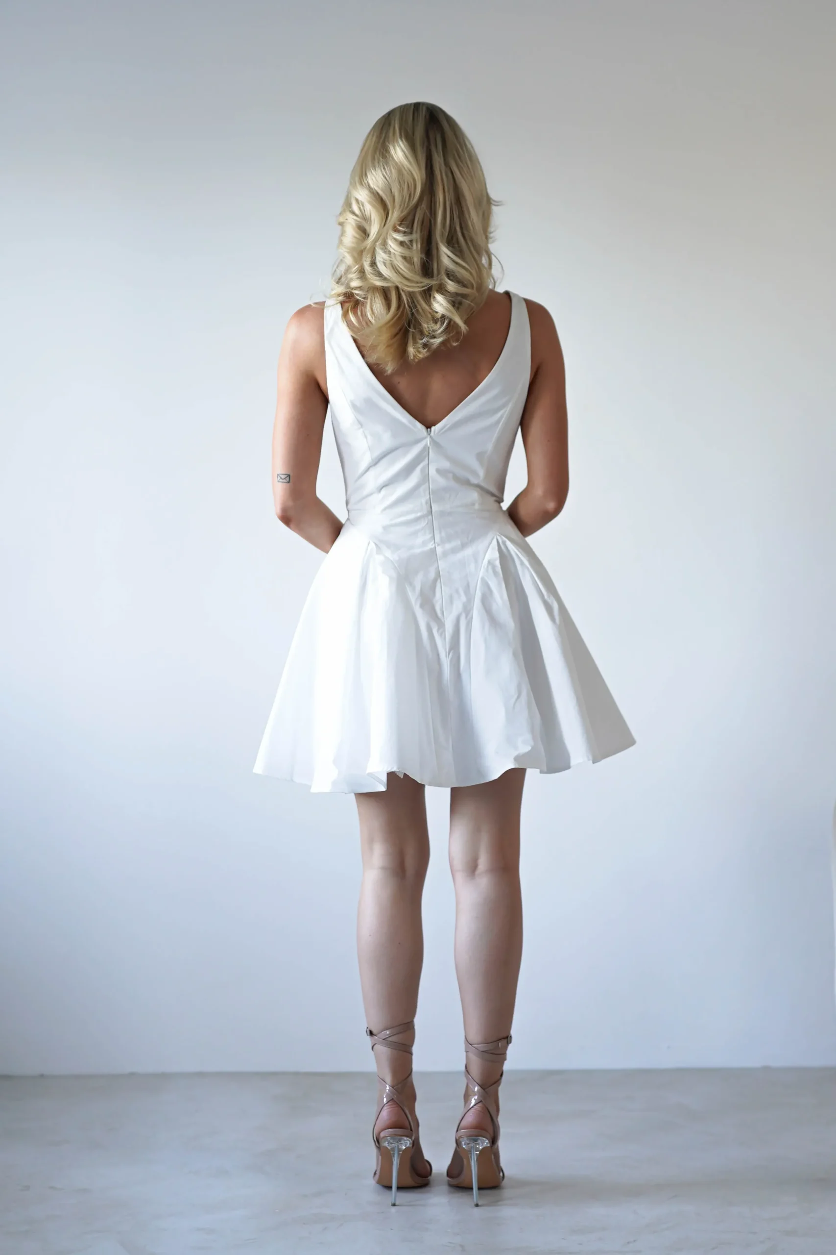 Discount Baxter Cotton Gold Button Mini Dress | White Kleider In Minilänge|Minikleider