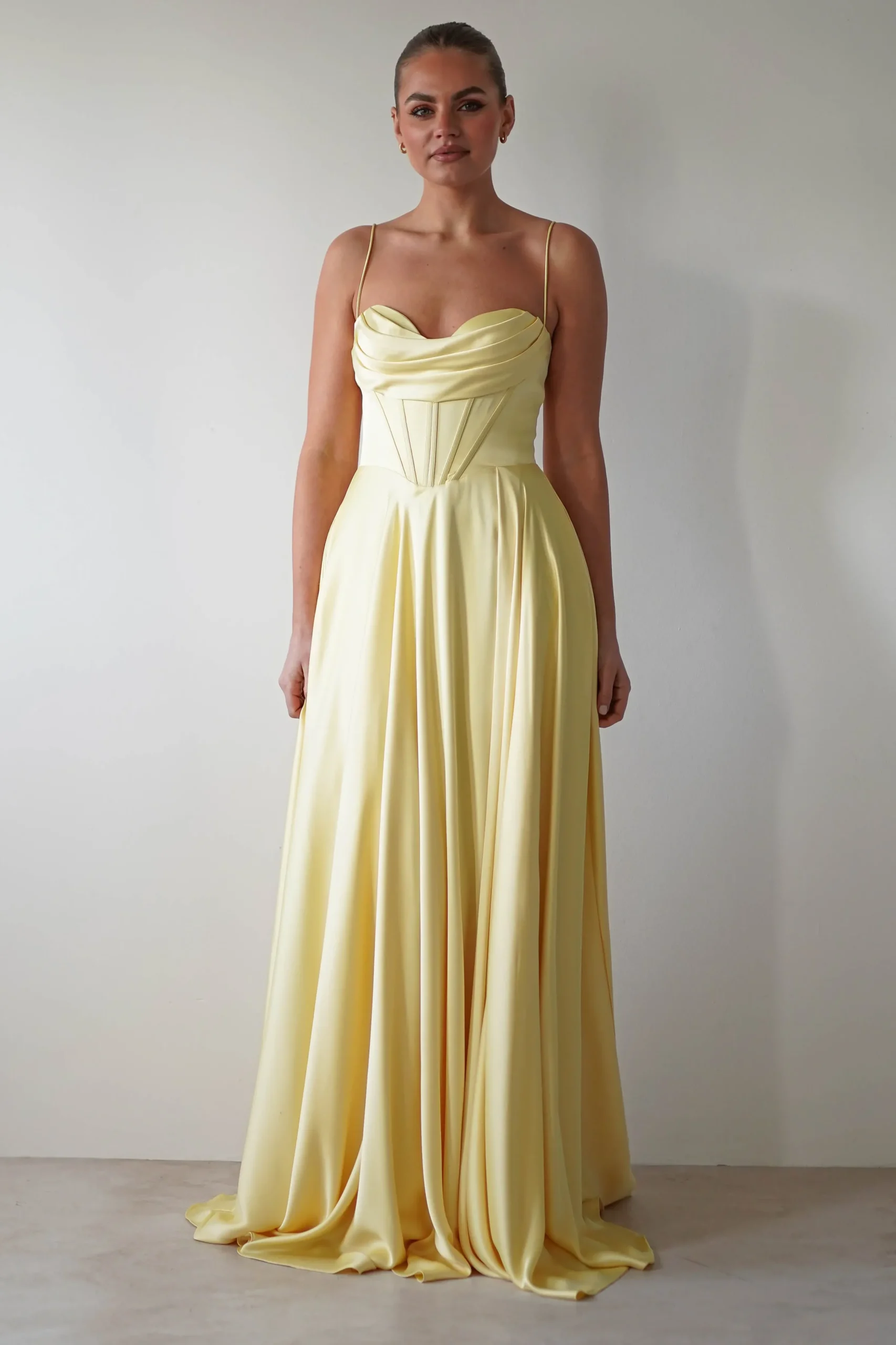 Best Bella Luxe Aline Satin Gown | Yellow Sommerkleider|Sommerkleider