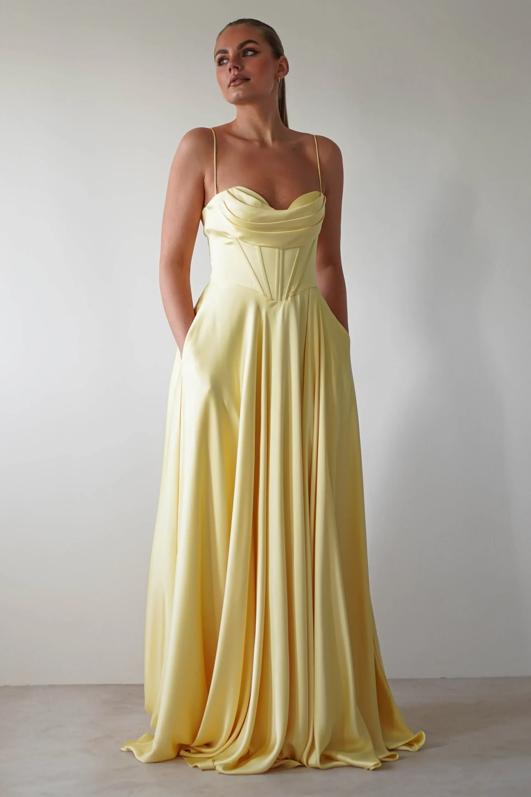 Best Bella Luxe Aline Satin Gown | Yellow Sommerkleider|Sommerkleider
