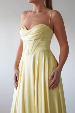 Best Bella Luxe Aline Satin Gown | Yellow Sommerkleider|Sommerkleider