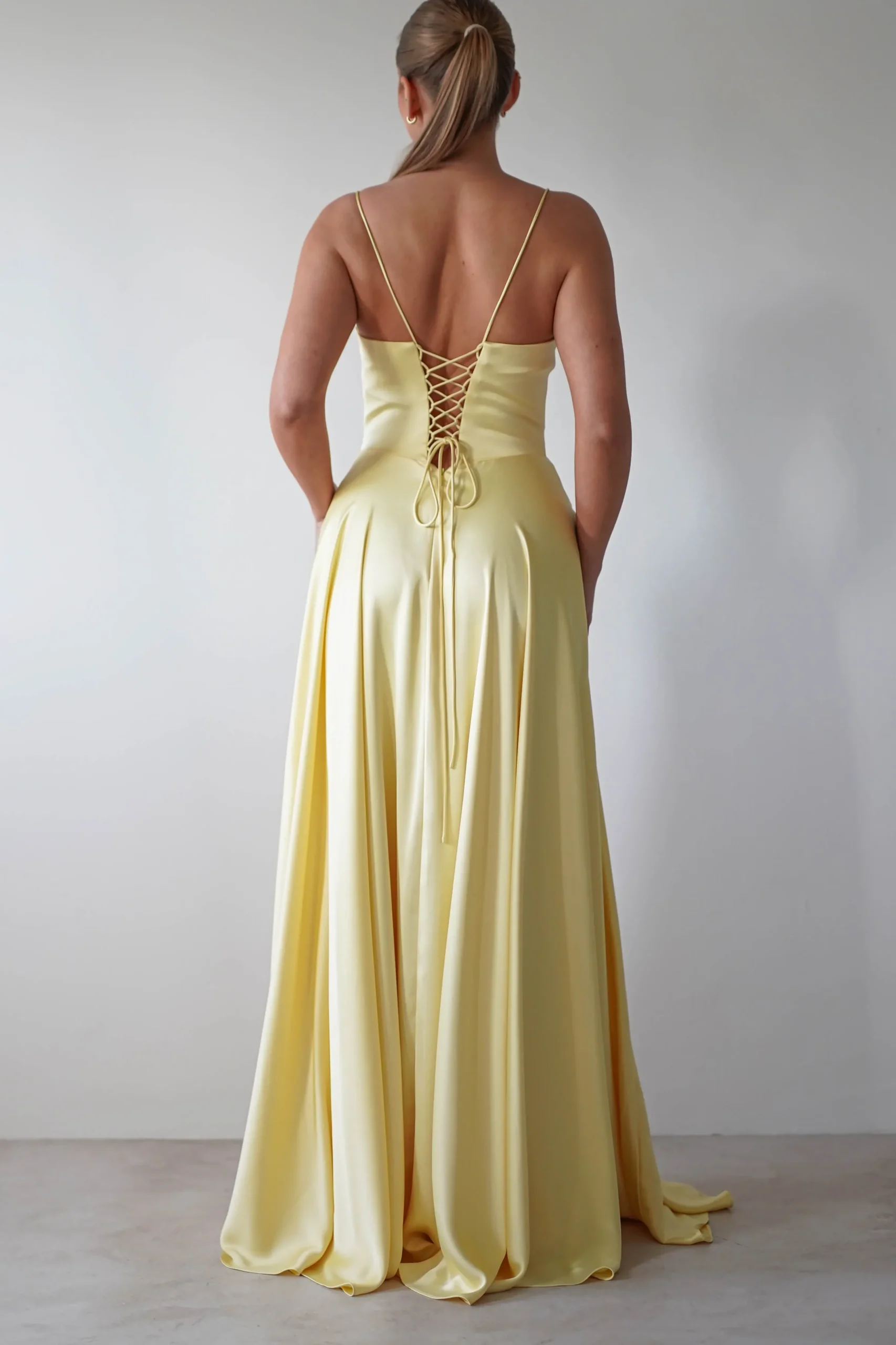 Best Bella Luxe Aline Satin Gown | Yellow Sommerkleider|Sommerkleider