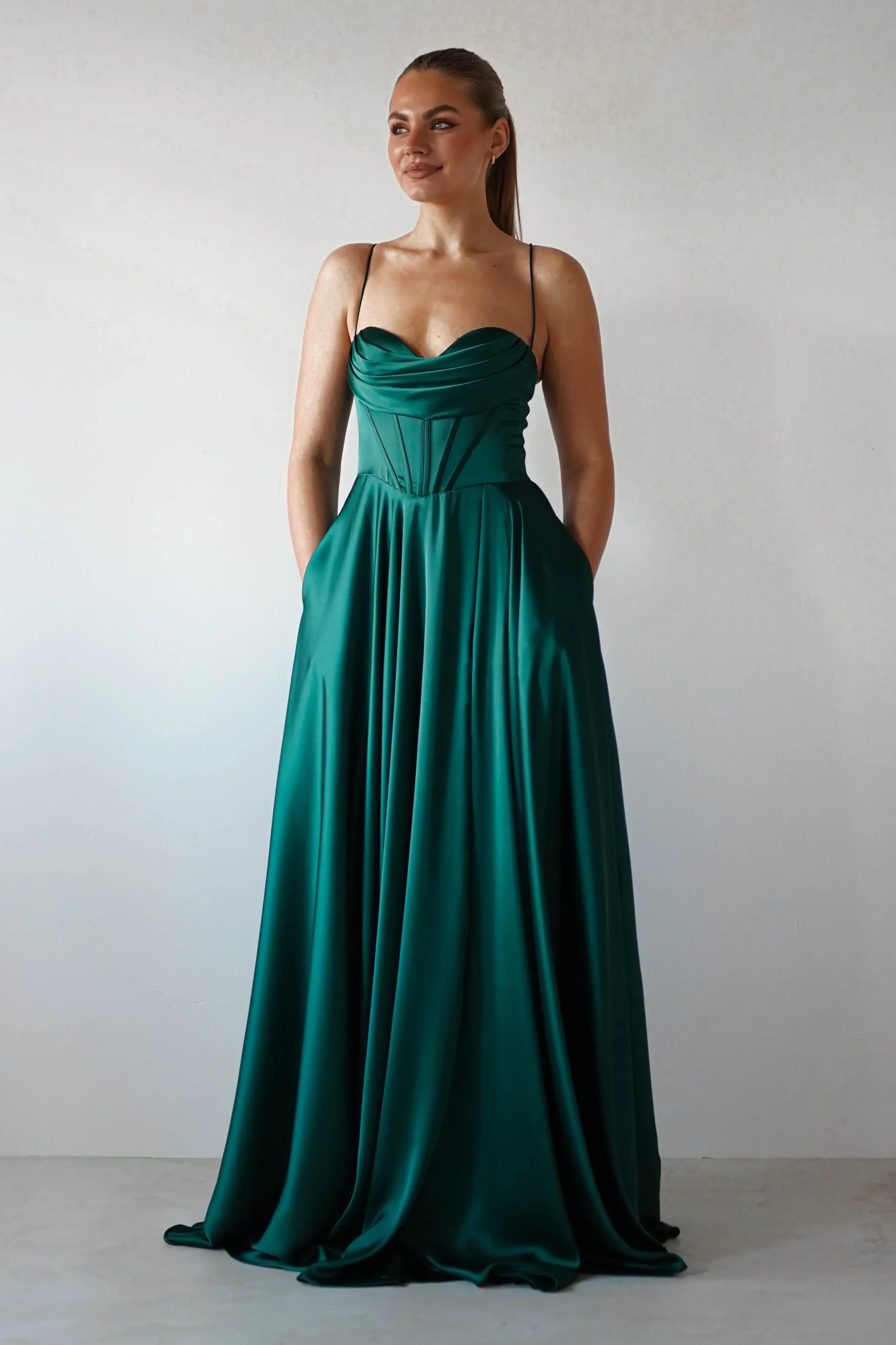 Clearance Bella Luxe Aline Satin Gown | Emerald Sommerkleider|Sommerkleider