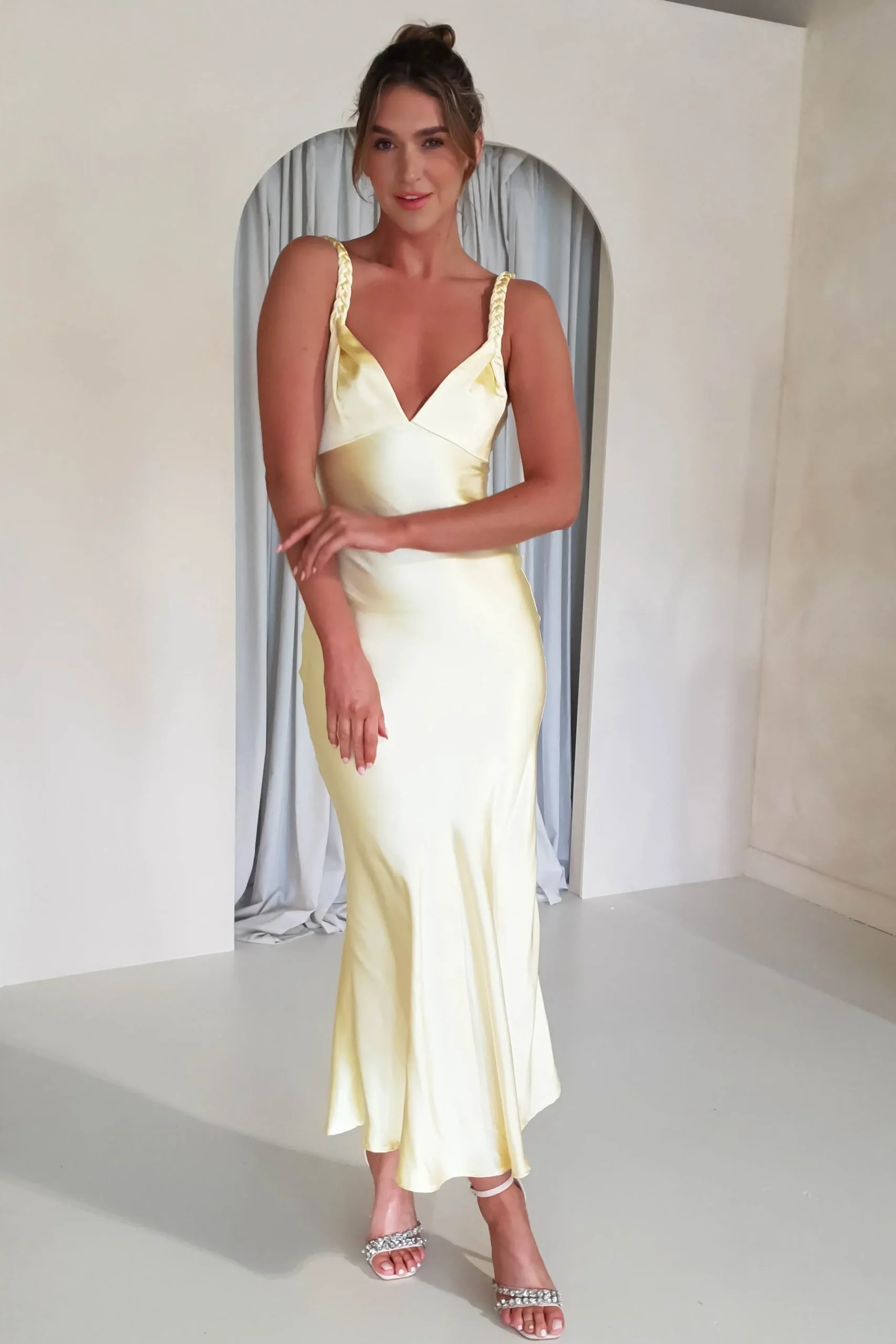 New Bethanie Soft Satin Maxi Dress | Yellow Mittellange Kleider|Midi-kleider