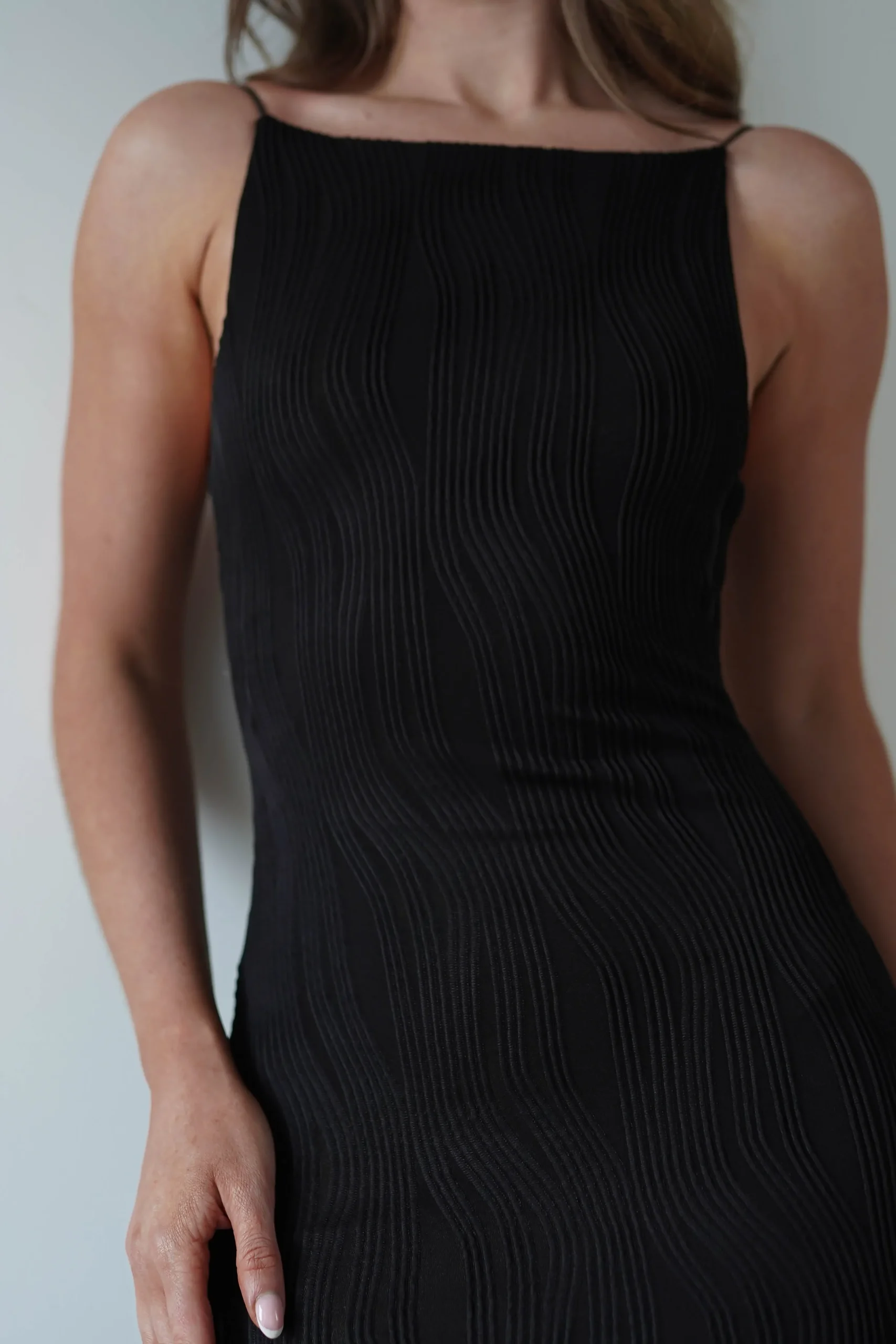 Best Brighton Textured Bodycon Midaxi Dress | Black Mittellange Kleider|Midi-kleider