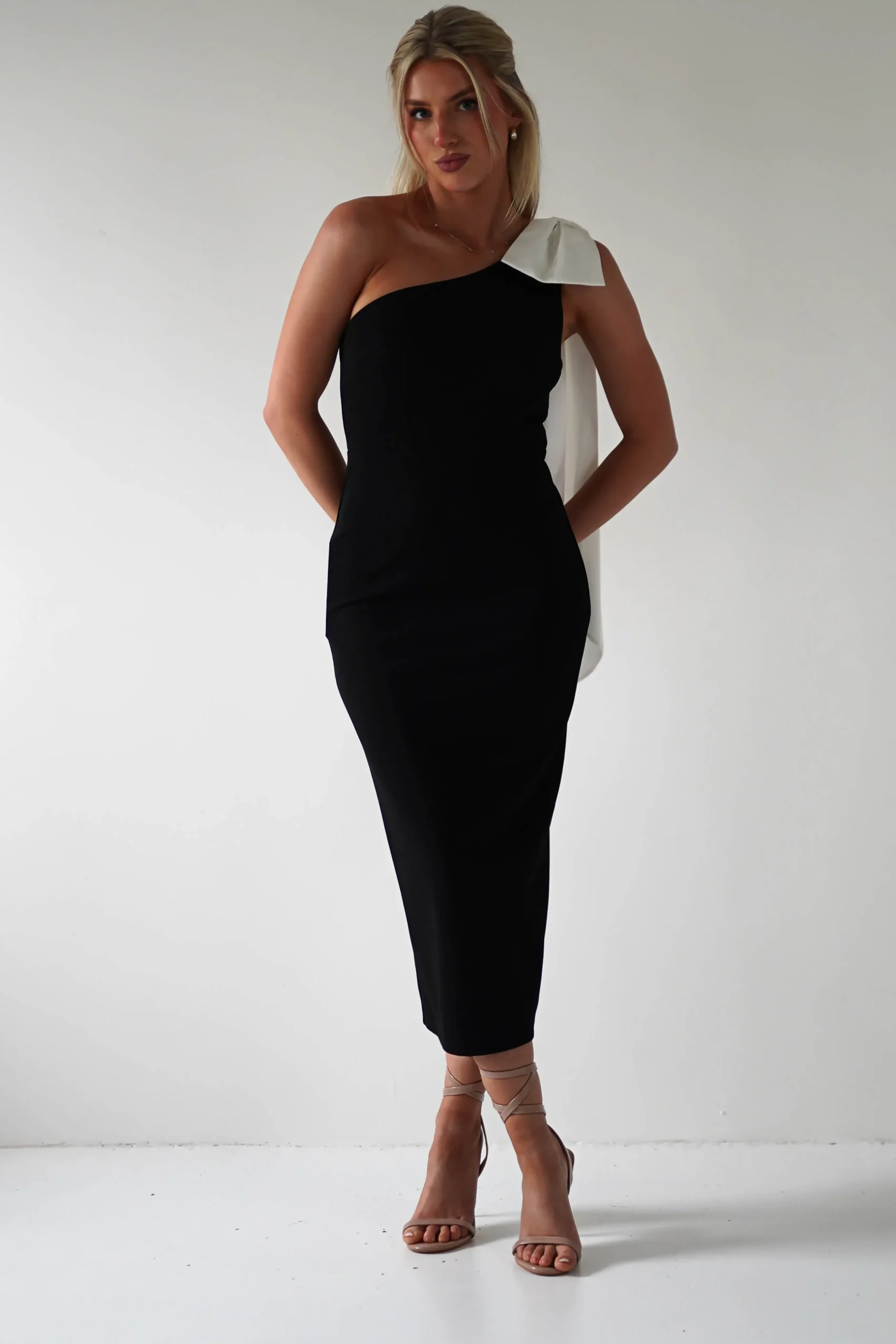 Discount Camella Bodycon Bow Detail Midi Dress | Black Mittellange Kleider|Midi-kleider
