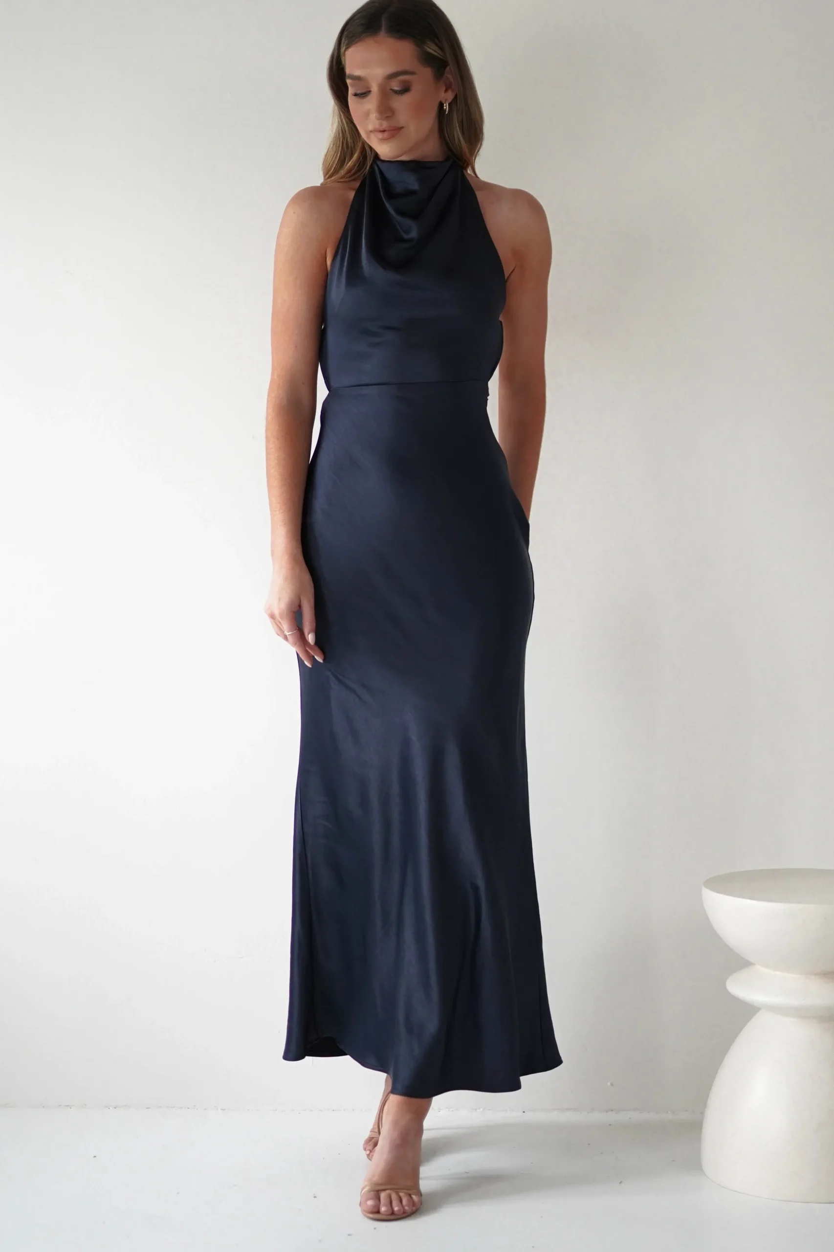 Clearance Capriana Pearl Back Maxi Dress | Navy Lange Kleider|Maxikleider