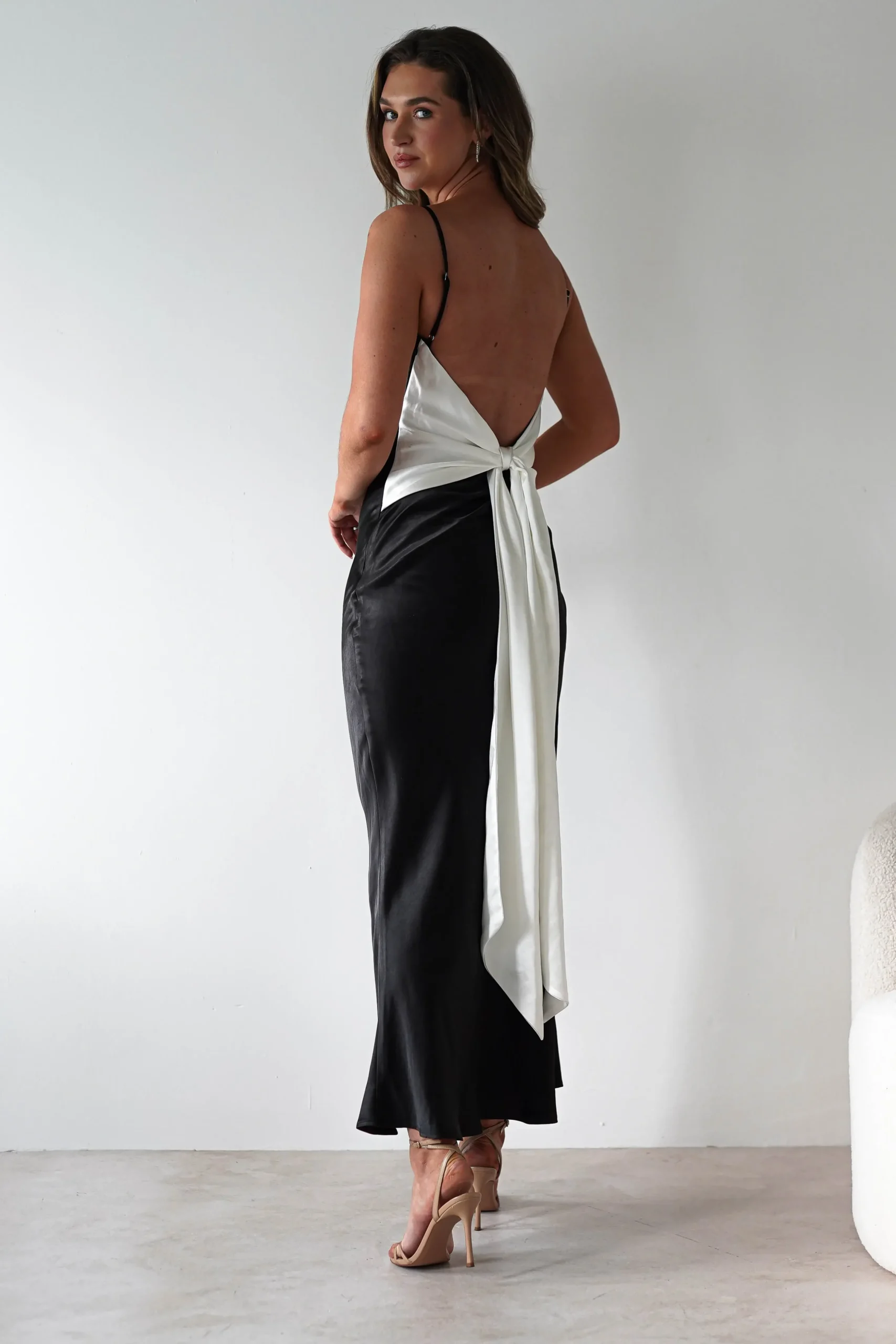 Clearance Hermie Silky Satin Maxi Dress | Black/White Lange Kleider|Maxikleider