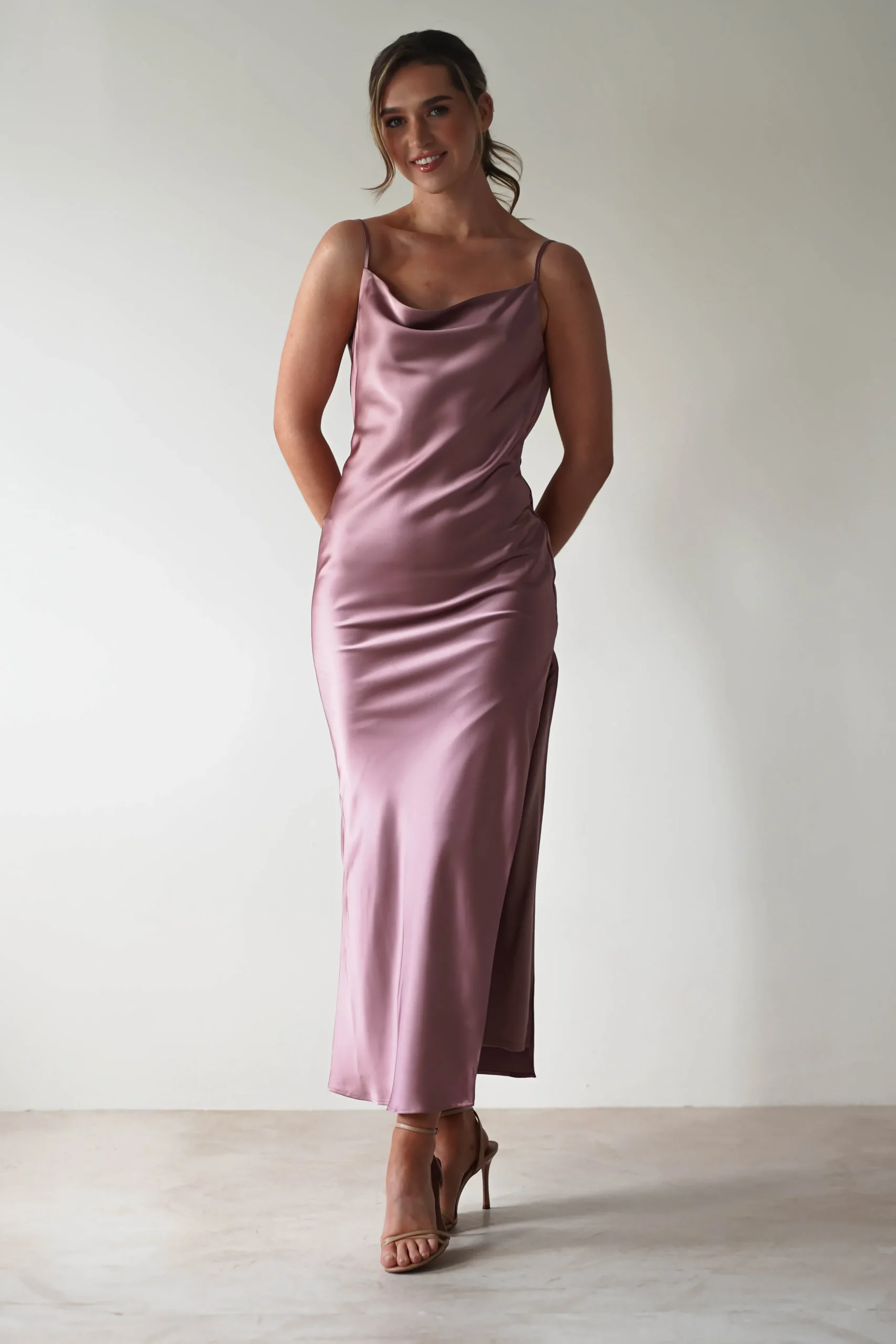 Hot Luiza Low Back Satin Maxi Dress | Mauve Lange Kleider|Maxikleider