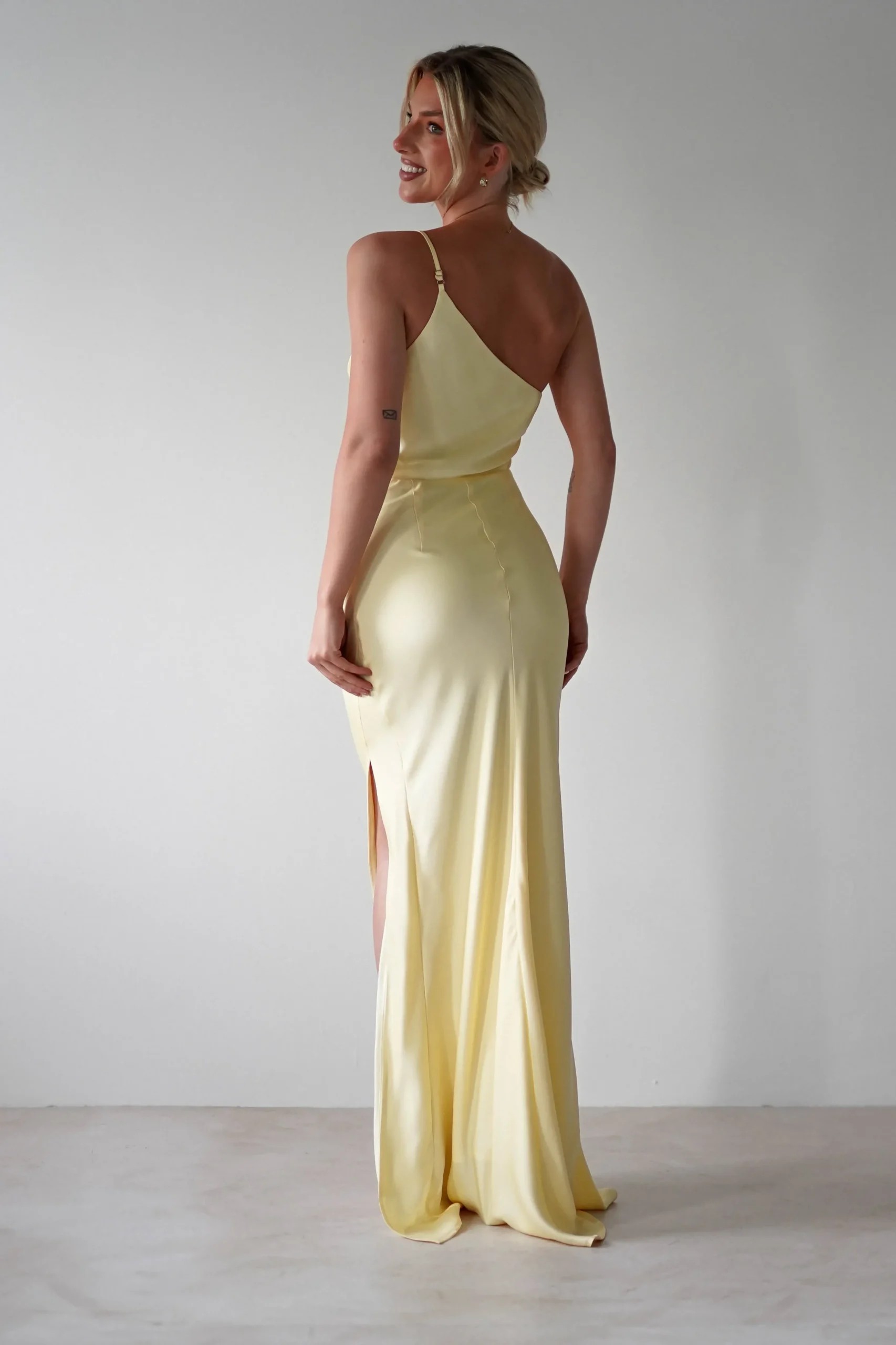 Fashion Lyra Soft Matte Satin Maxi Dress | Yellow Lange Kleider|Maxikleider