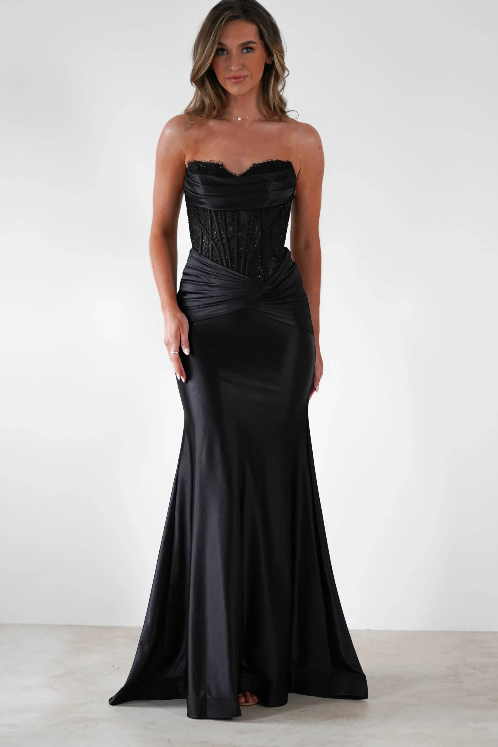 Hot Misha Strapless Lace Detail Gown | Black Sommerkleider|Sommerkleider