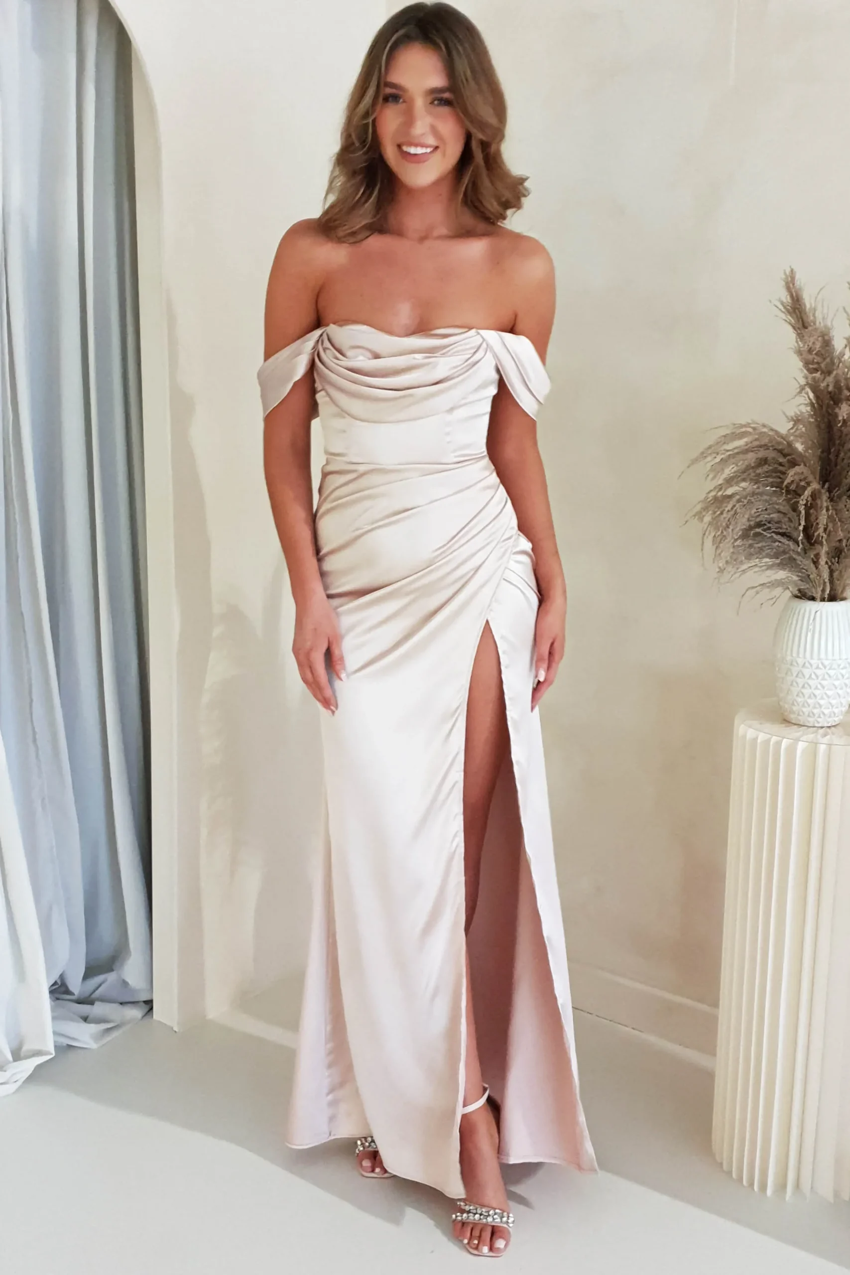 New Monica Off The Shoulder Gown | Champagne Lange Kleider|Maxikleider