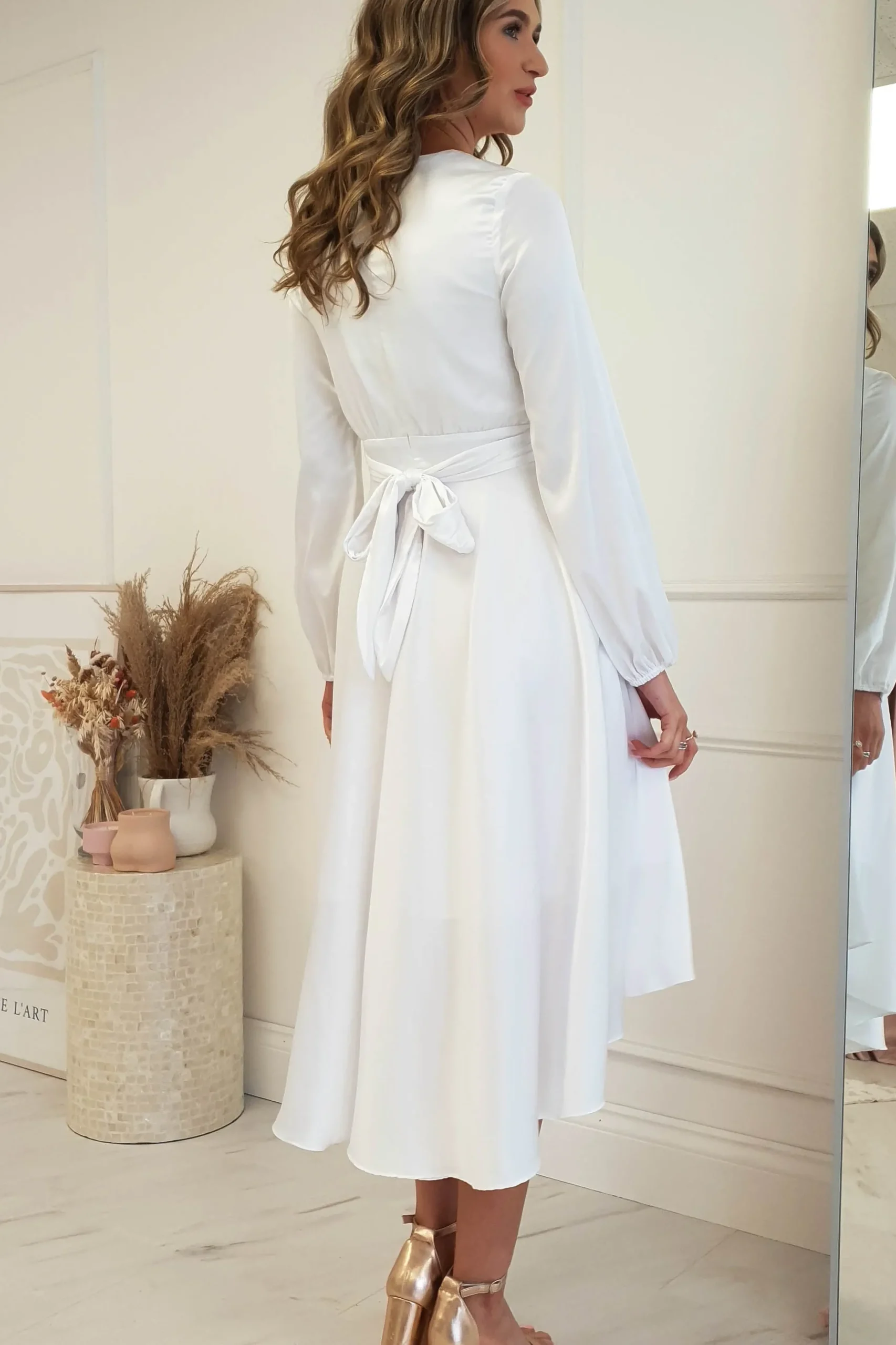 Discount Nicola Satin Tie Front Midi Dress | White Junggesellenabschiedskleider|Junggesellinnenabschied / Weiße Kleider