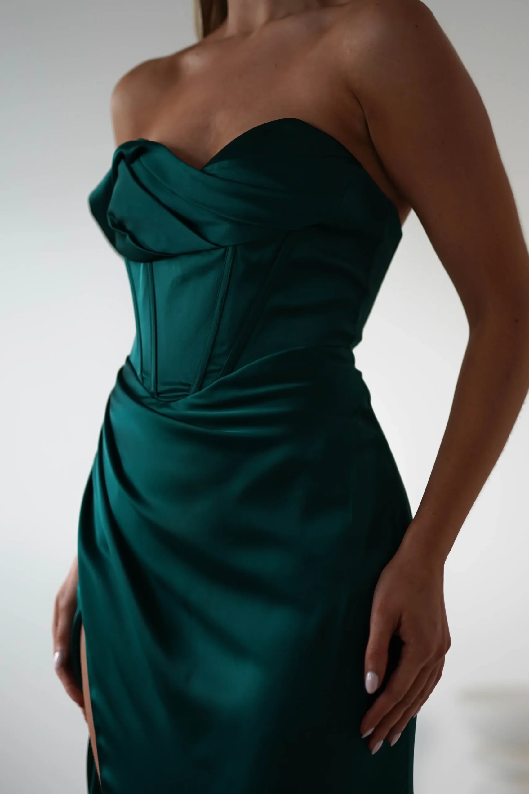 Sale Nicolette Soft Satin Maxi Gown | Emerald Green Lange Kleider|Maxikleider