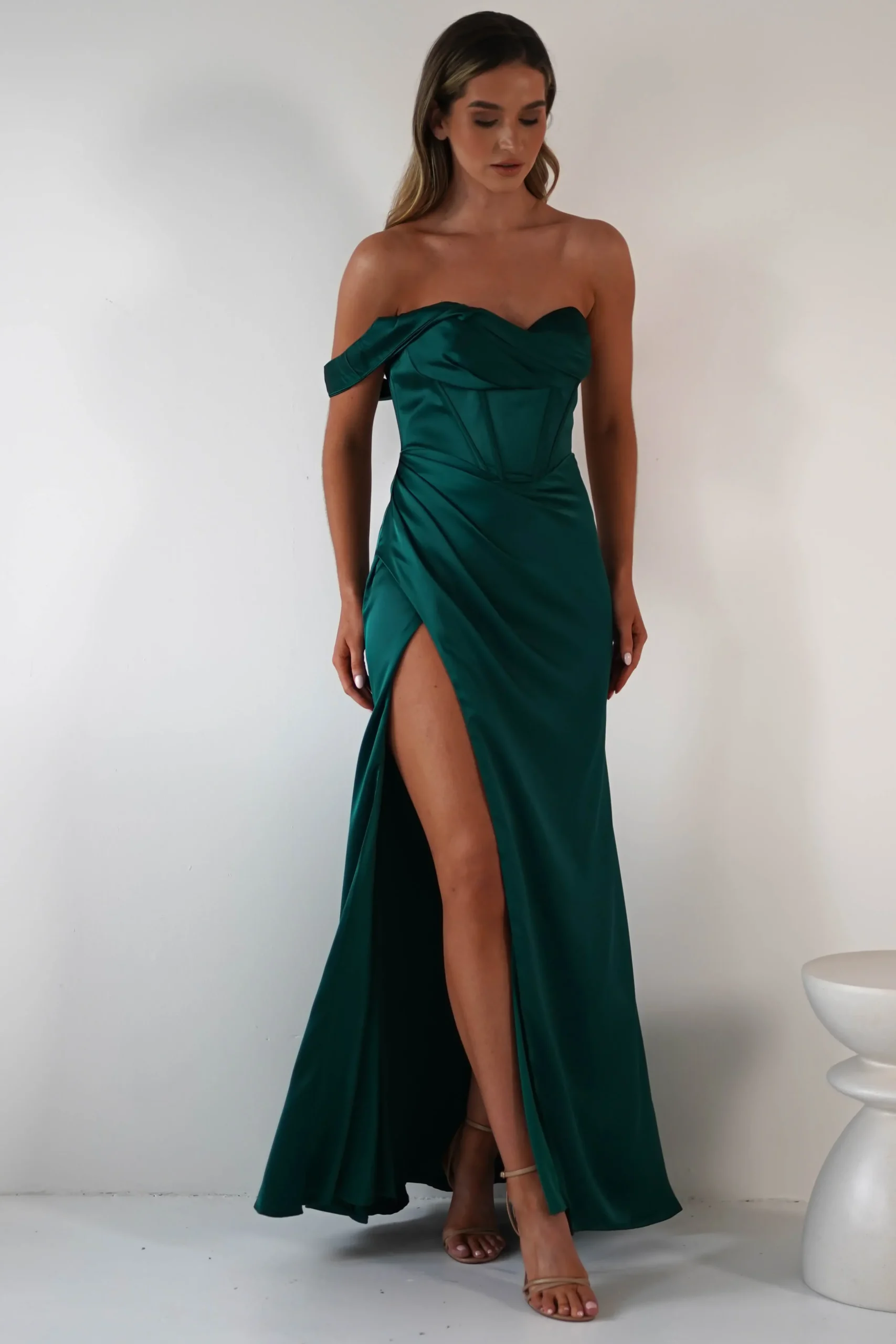Sale Nicolette Soft Satin Maxi Gown | Emerald Green Lange Kleider|Maxikleider
