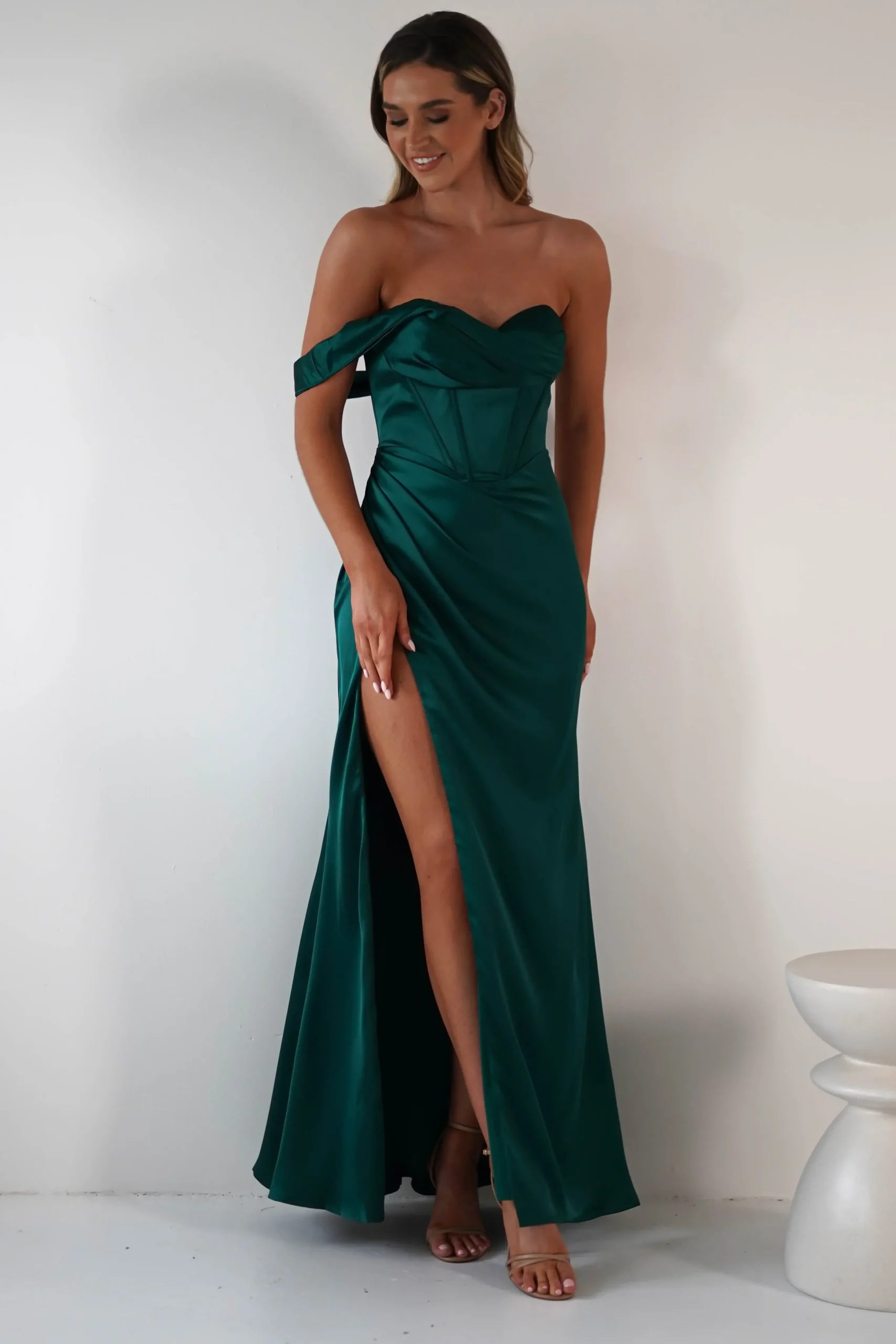 Sale Nicolette Soft Satin Maxi Gown | Emerald Green Lange Kleider|Maxikleider