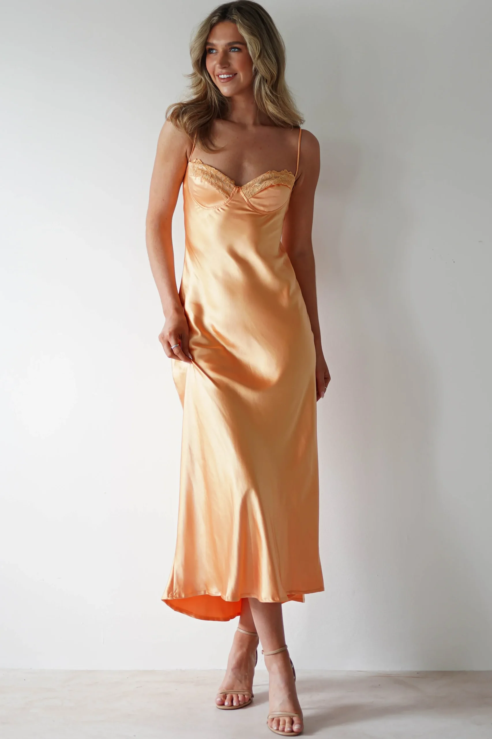 New Ricci Soft Satin Maxi Dress | Melon Lange Kleider|Maxikleider
