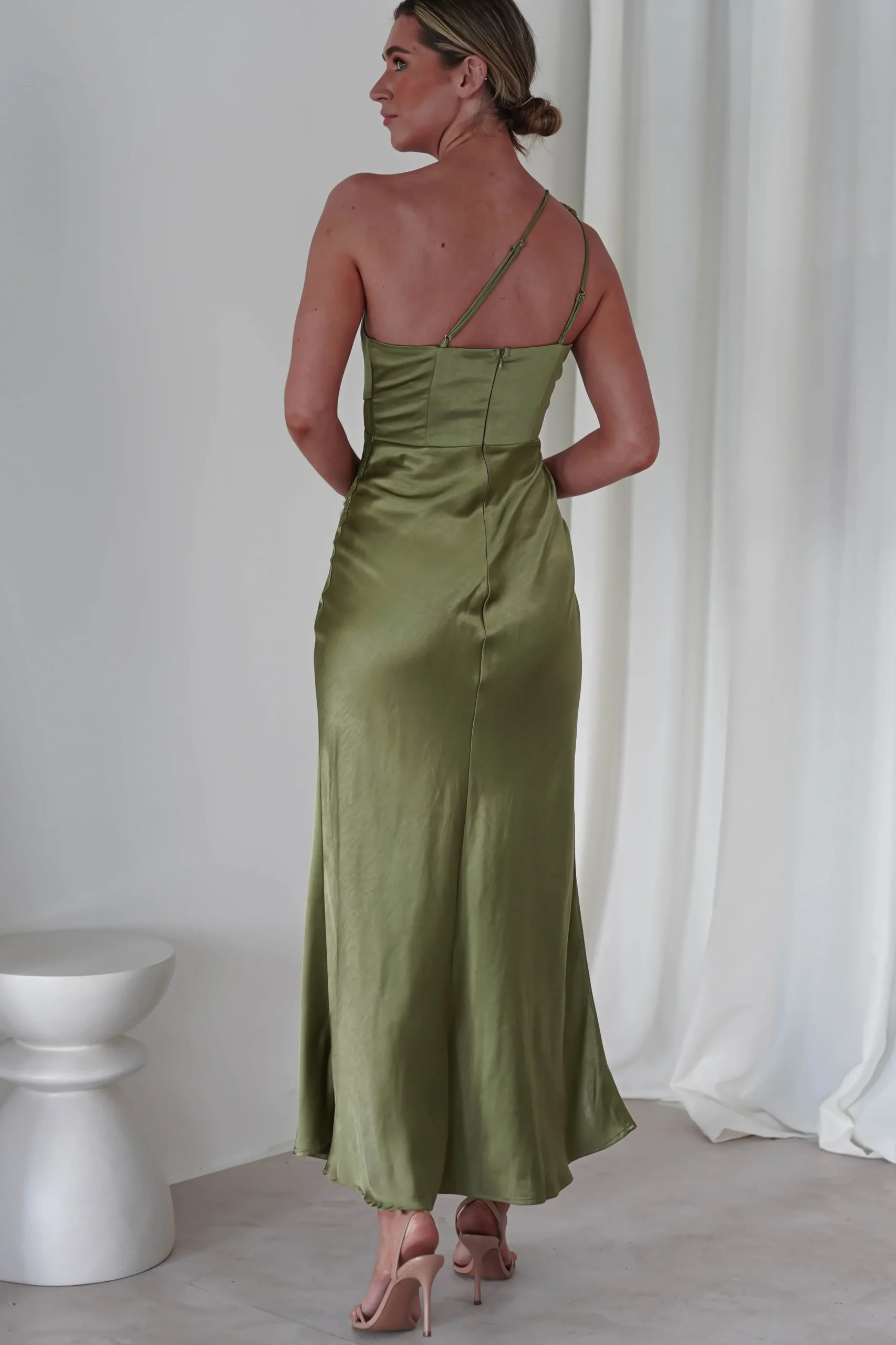 Hot Valentina Soft Satin Maxi Dress | Olive Lange Kleider|Maxikleider
